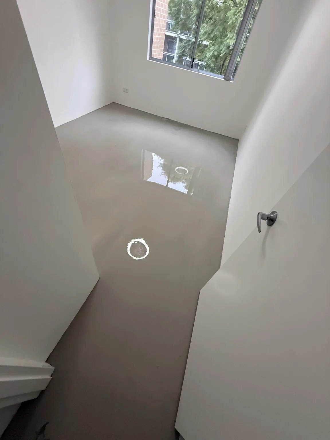 Smooth self-levelling surface before flooring installation